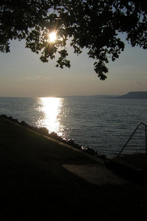 Villa Rozsa Nyaralohaz Balatonboglár Exterior foto