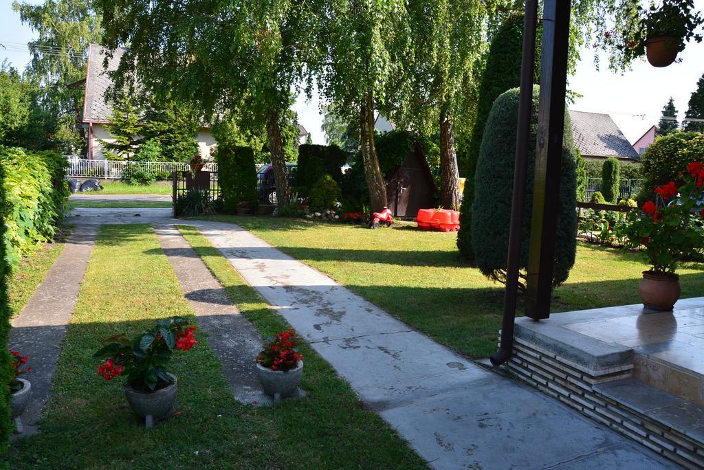 Villa Rozsa Nyaralohaz Balatonboglár Exterior foto